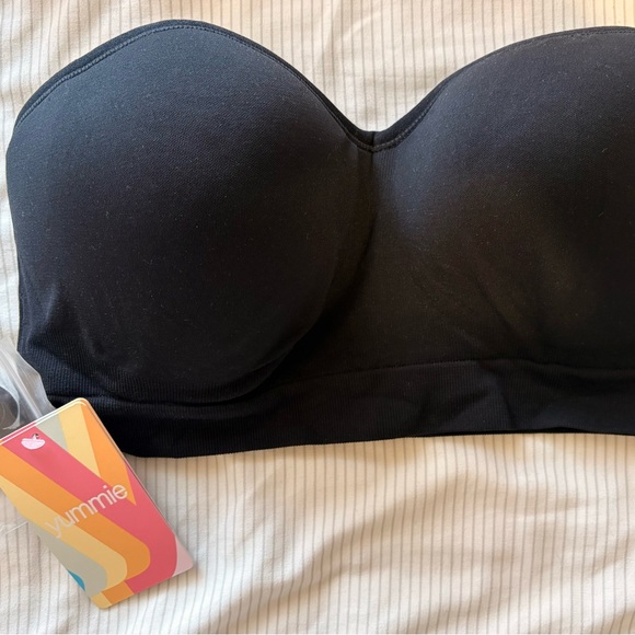 Yummie Other - Seamless Strapless Black Bandeau Bra -